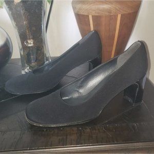 Stuart Weitzman Black Heels Size 7.5 B